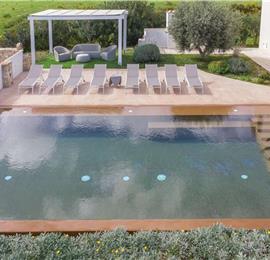 4 bedroom villa with infinity pool, Alcamo, sleeps 6-8